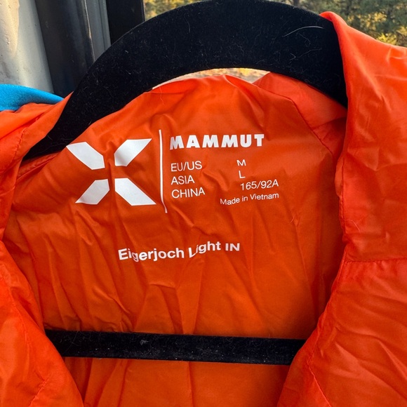Mammut Eigerjoch Light IN Hooded Jacket Women medium like new blue hiking - Picture 5 of 6